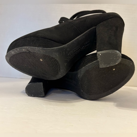 Dominique Nicole black faux suede cross strap block heels shoes size 7M - Picture 8 of 9